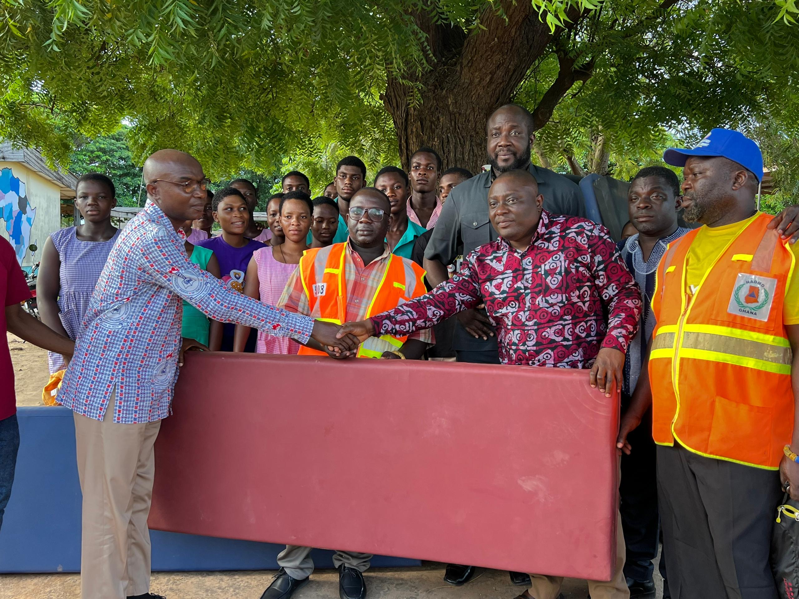 Keta MP Hon. Dzudzorli Gakpey supports Anlo Afiadenyigba SHS with relief items