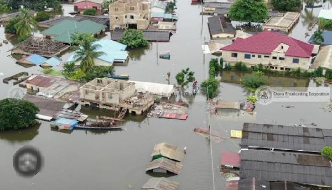 SOUTH TONGU: Schools and Hospital DROWNED in Volta Flood Nightmare – Residents Beg for Help!