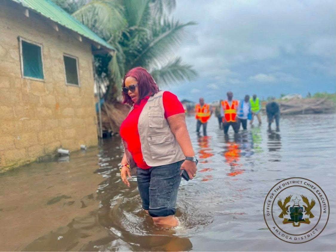 Anloga DCE, Regional Minister Assesses Flood Situation in Agorbledokui, Sakome and Fiaxor