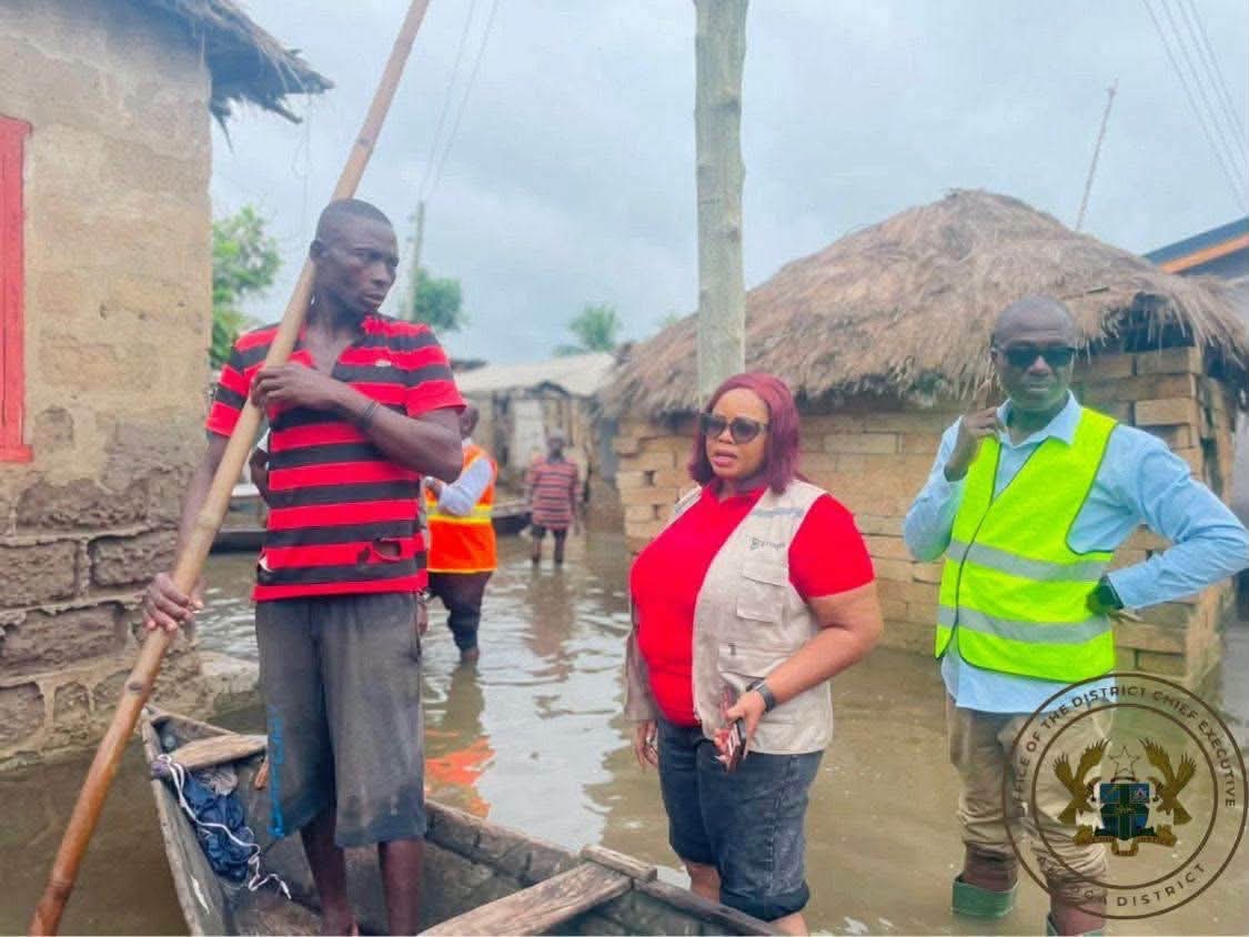 Anloga DCE, Regional Minister Assesses Flood Situation in Agorbledokui, Sakome and Fiaxor