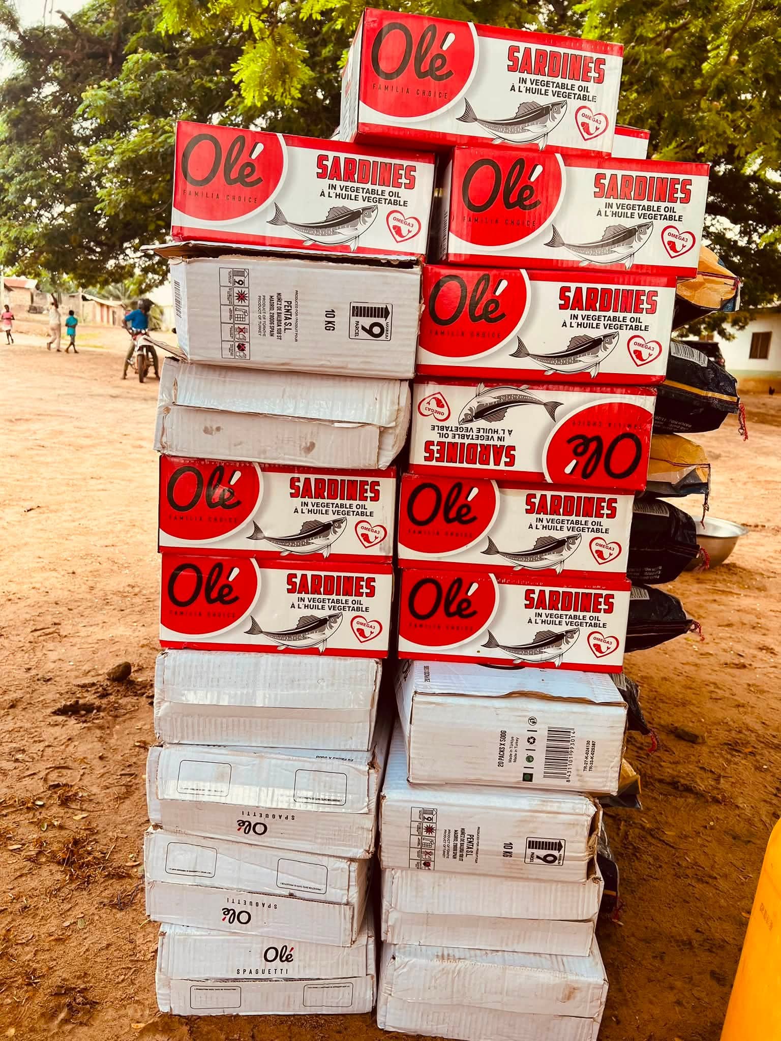 Torgbui Tenuvi II Extends Flood Relief to 275 Residents in Agbozume