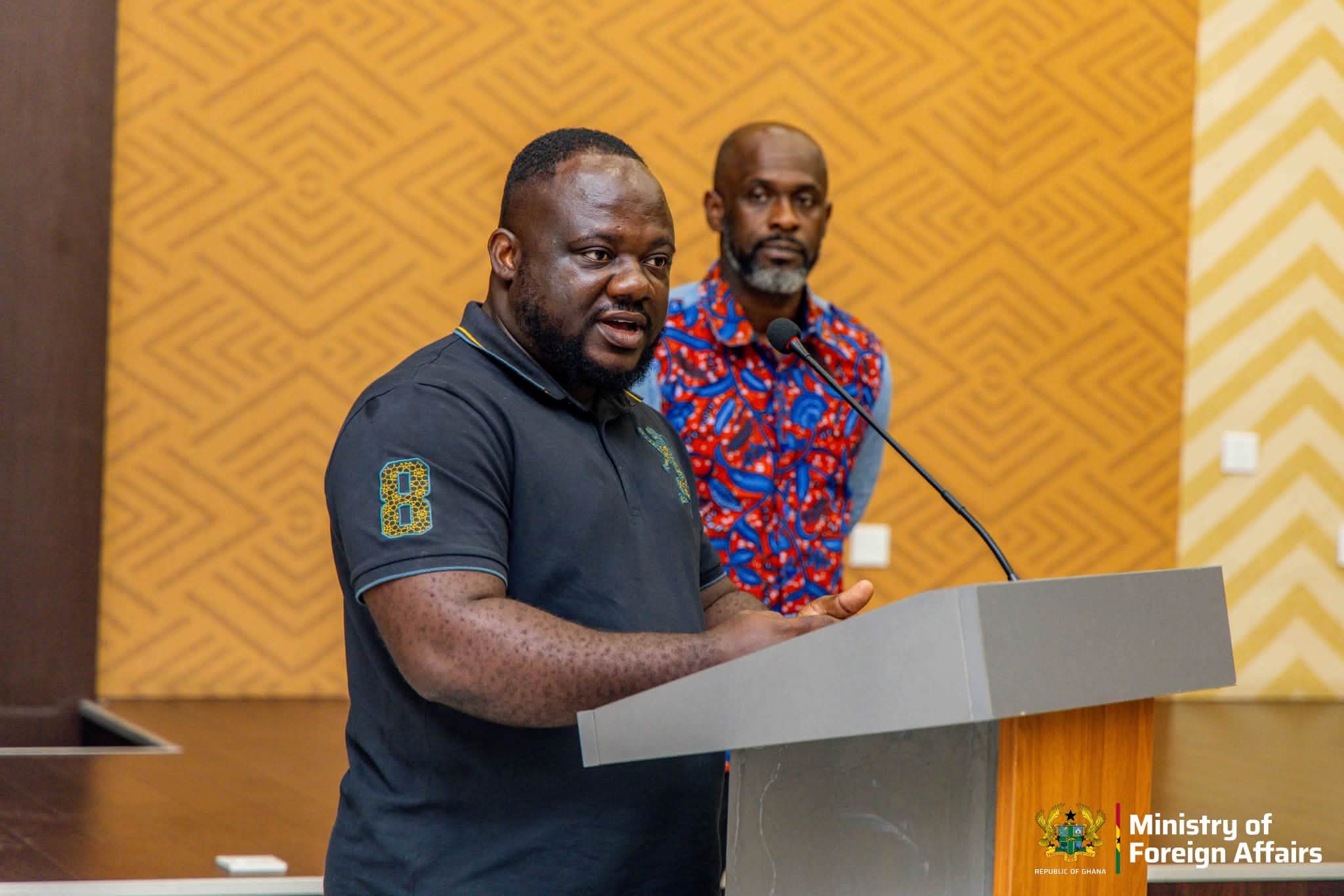 Ministry of Foreign Affairs Begins Free Replacement of Chip-Embedded Passports for Flood Victims