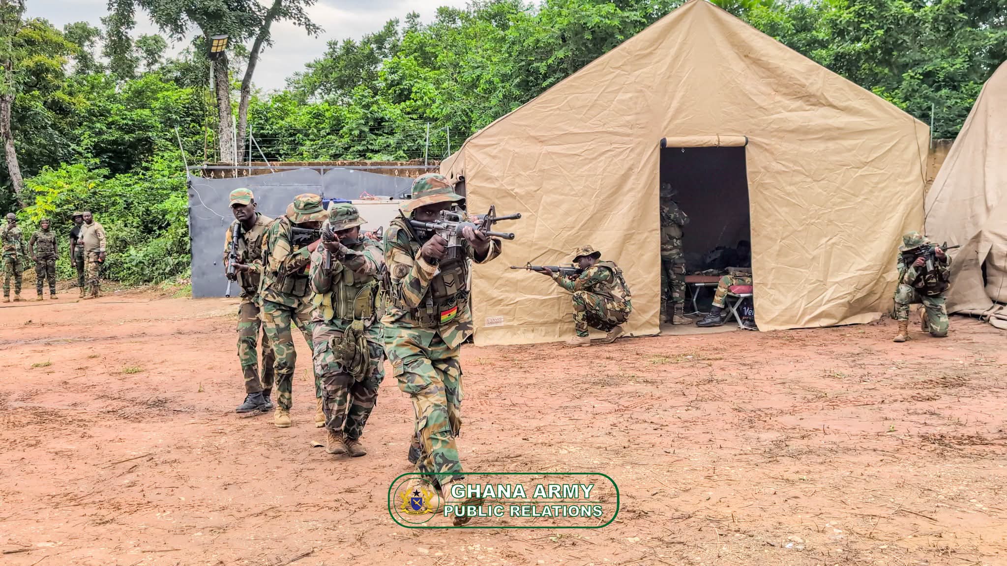 Senior Ghanaian Army Officers Boost Troop Morale During Working Visit to EX STARLIGHT STRETCH II