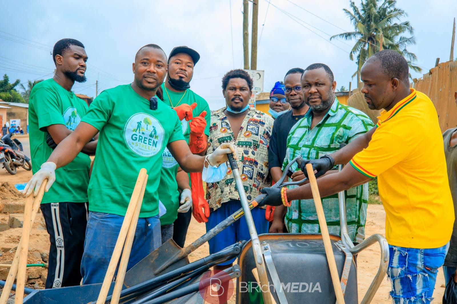 Hon. Abla Dzifa Gomashie Donates Sanitation Tools and Cash Support to Green Streets Group