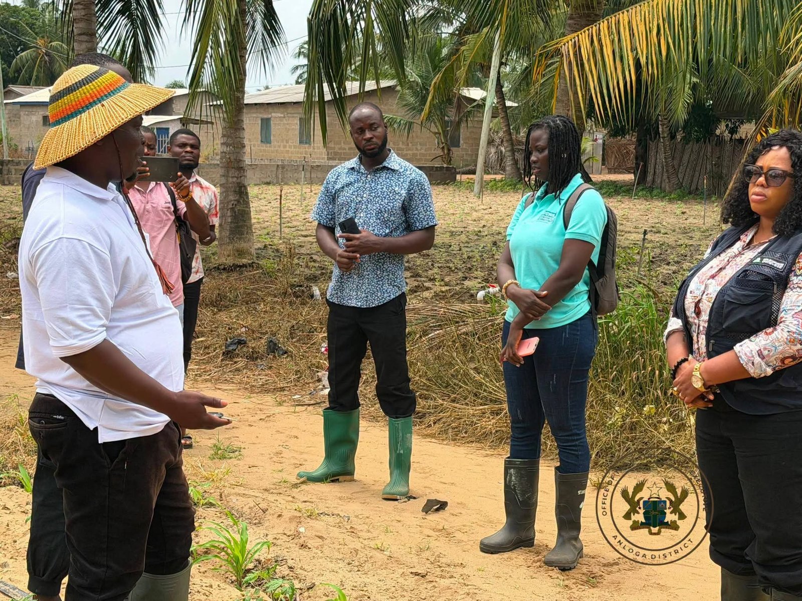 Anlo DCE Inspects Large-Scale Farms and Nkokonkitinkiti Beneficiaries