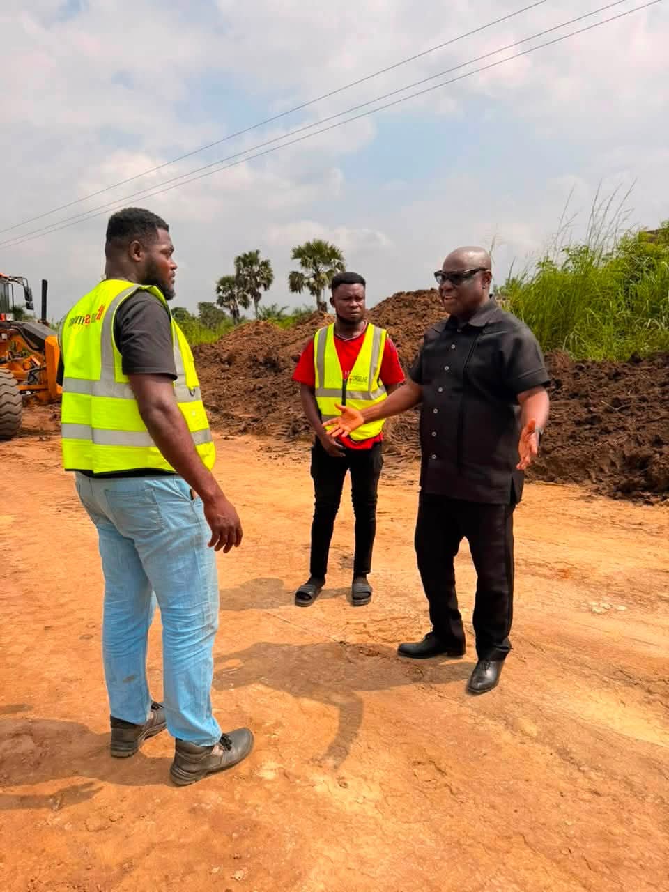 Hon. Hottordze Inspects Key Road Works on Mafi-Kumase to Dabala-Junction Stretch