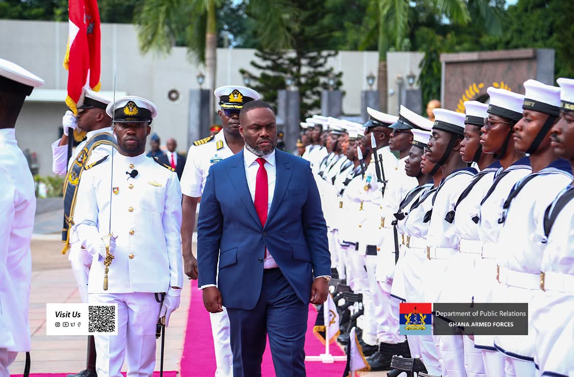 Newly Appointed Defence Minister Assumes Office, Receives Full Backing from Armed Forces