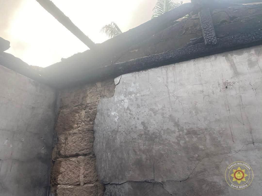 GNFS Crew Prevents Massive Disaster as Fire Hits Compound House in Asokore