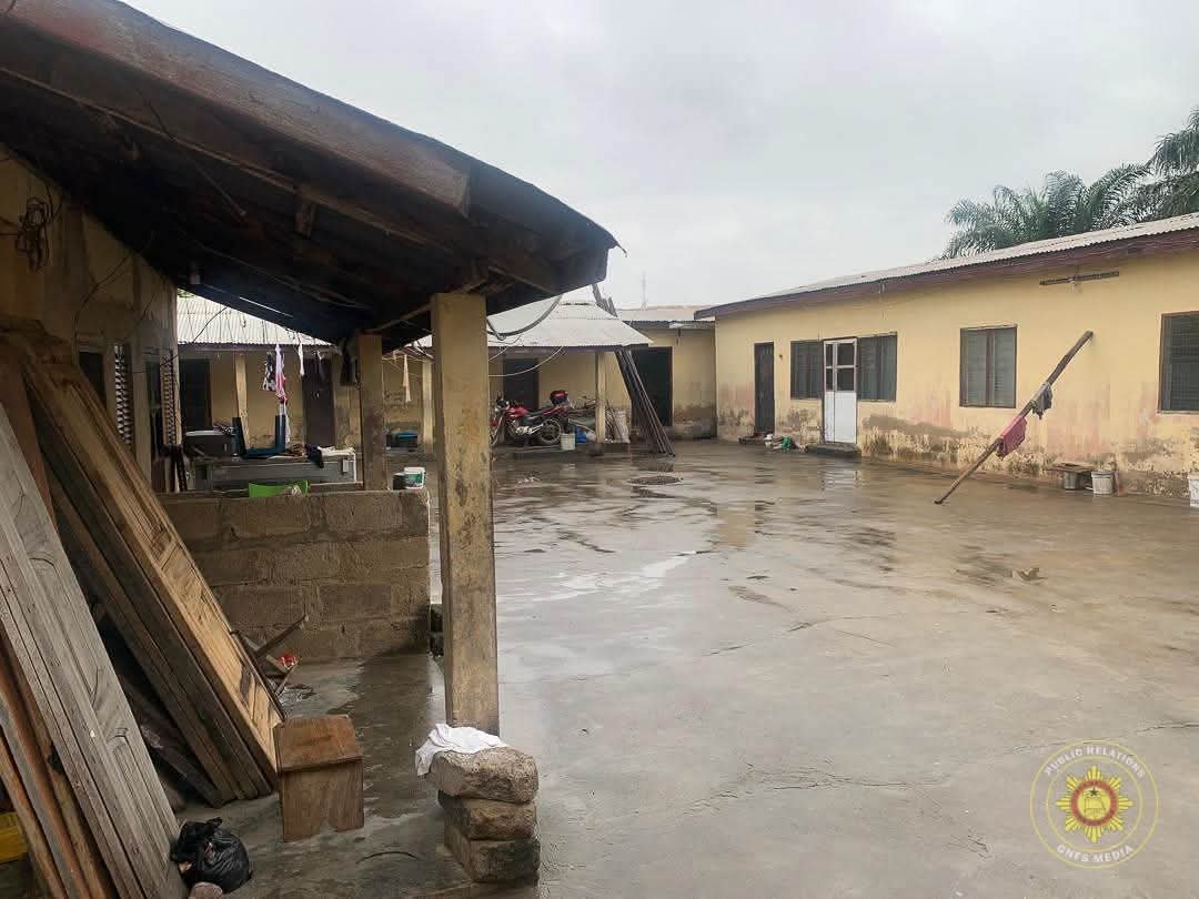 GNFS Crew Prevents Massive Disaster as Fire Hits Compound House in Asokore