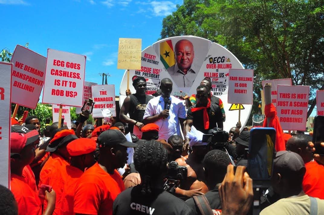 Ketu South Residents Stage Peaceful Protest Over Soaring ECG Bills