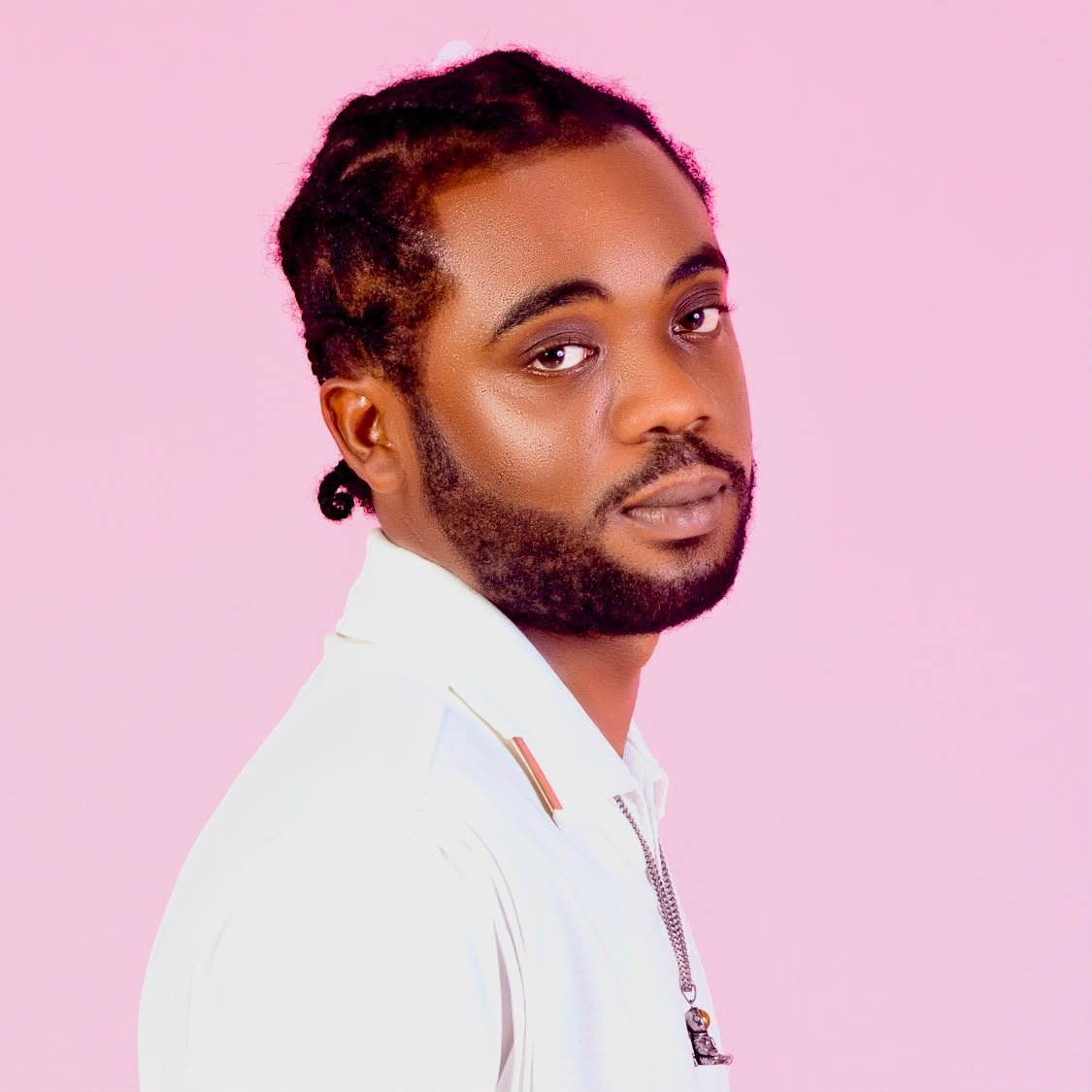 Itz Mr Roy drops Explosive New Afro-Dancehall Single "MONEY BADNESS"