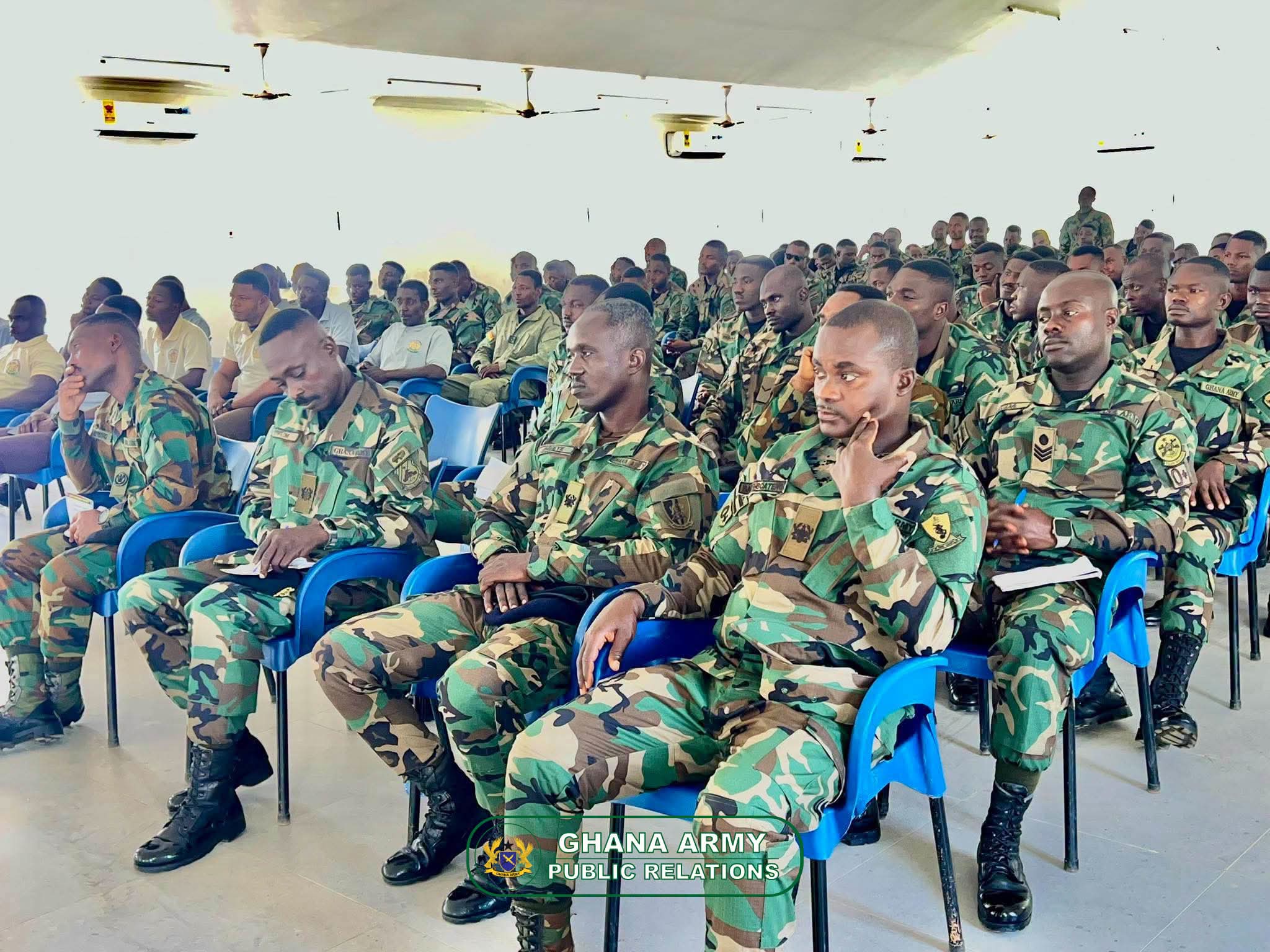 Commander 15 Armoured Brigade Embarks on Maiden Familiarisation Visit to 155 Armoured Regiment