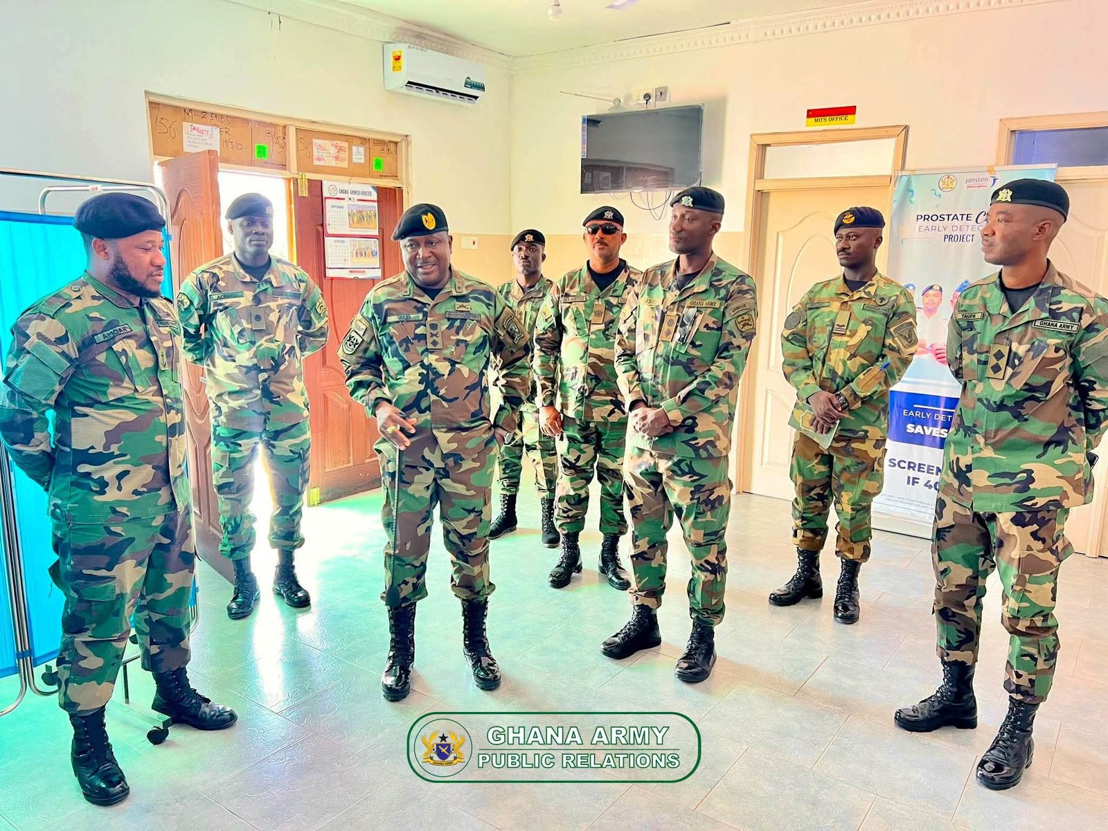 Commander 15 Armoured Brigade Embarks on Maiden Familiarisation Visit to 155 Armoured Regiment