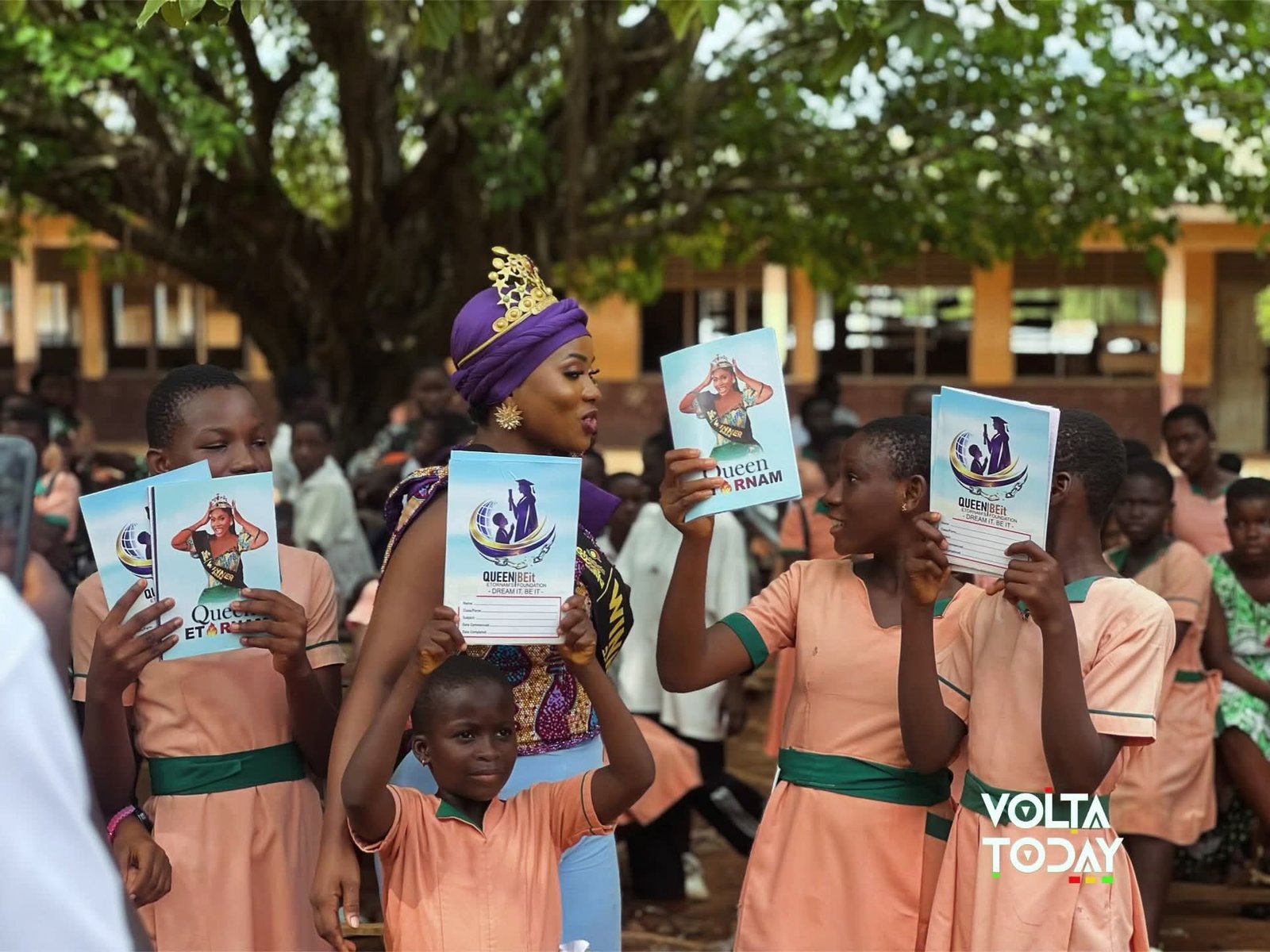 PICTURES: Moments Etornam and Dignitaries Inspects Her Newly Sponsored ICT Lab at Juapong RC Basic School