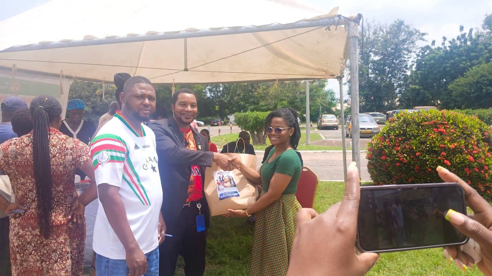 HTH Accounts Staff Exemplifies Team Spirit with Donation to Customer Appreciation Week